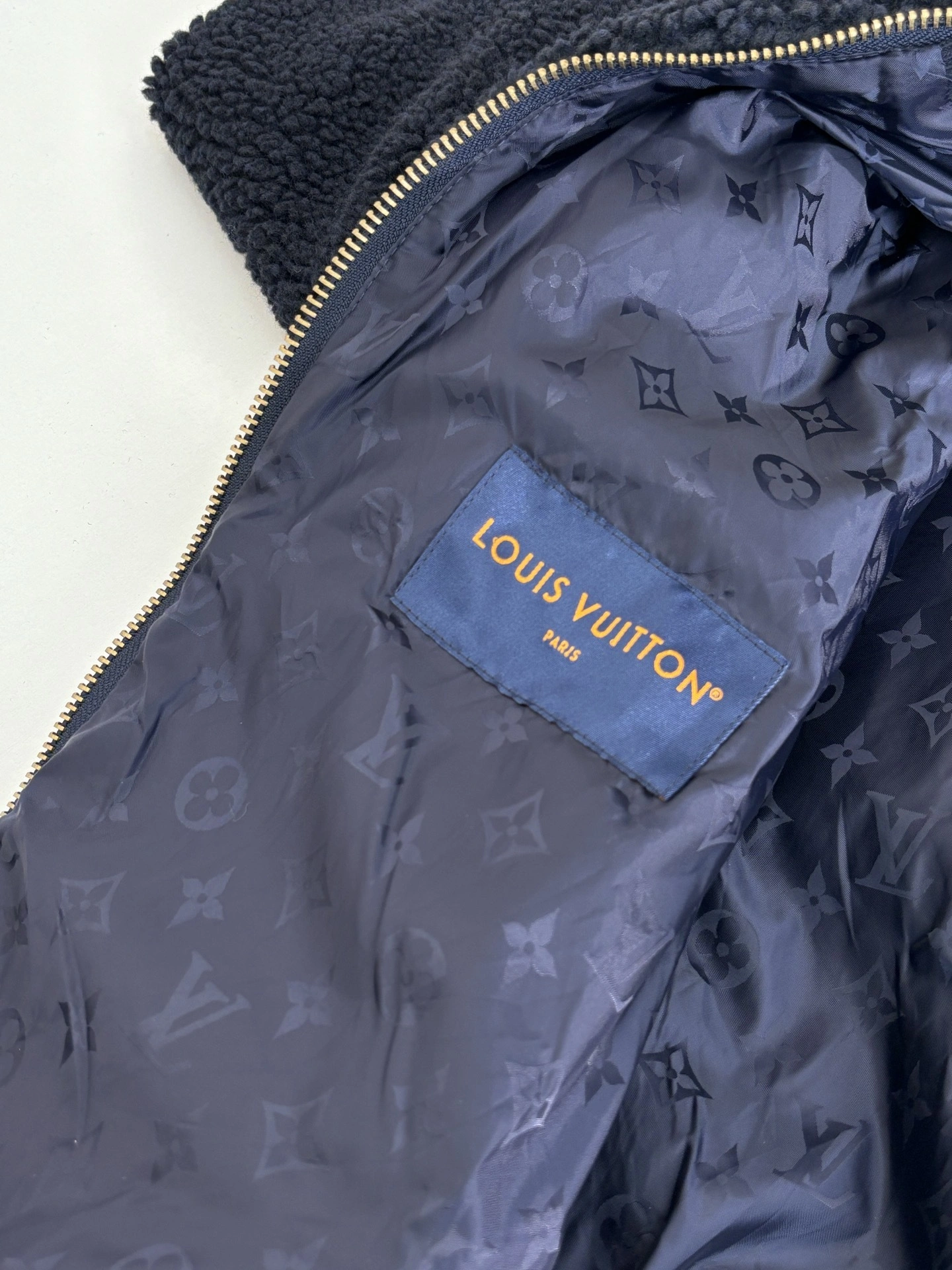wg.luxury-- 8V item:E-F363I0607